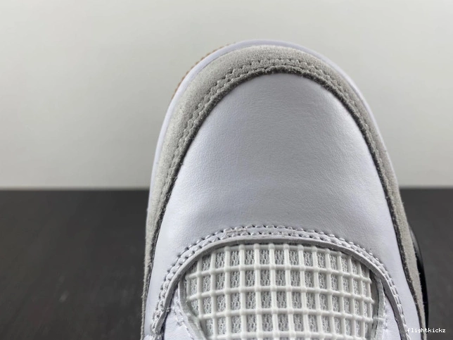 4 SB Jordan DR5415-100 Retro 1013